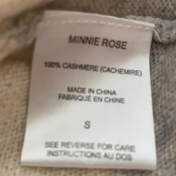 100% Cashmere Minnie Rose zip up sweater/jacket . Like new condition - Picture 10 of 10